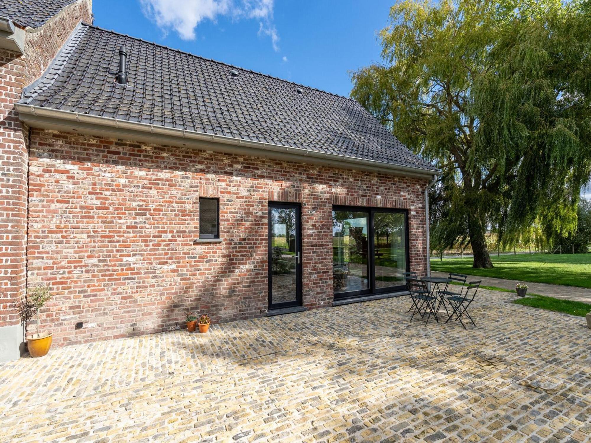 Spacious Holiday Home With Pond In Poperinge Roesbrugge-Haringe Exterior foto